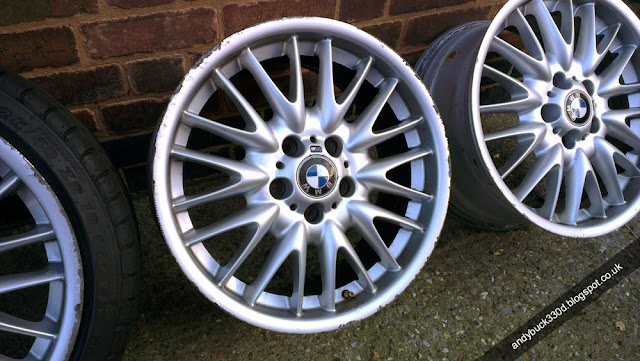 Curbed corroded BMW E46 MV1 Style 72 alloy wheels