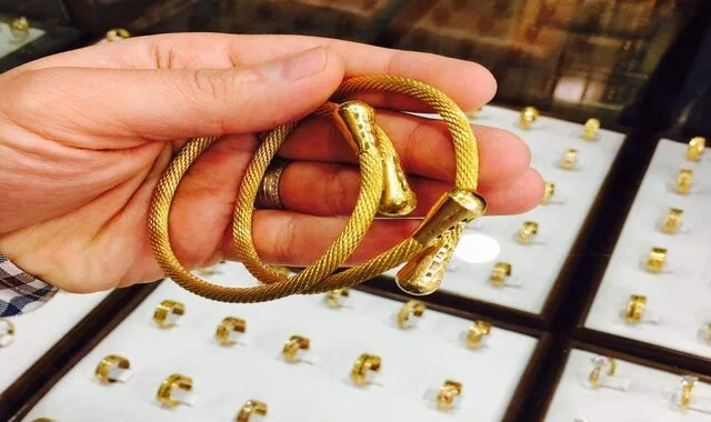 إنهيار جديد في سعر غرام الذهب في تركيا وليرة الذهب التركية ونصف الليرة والربع اليوم الأربعاء 11/8/2021