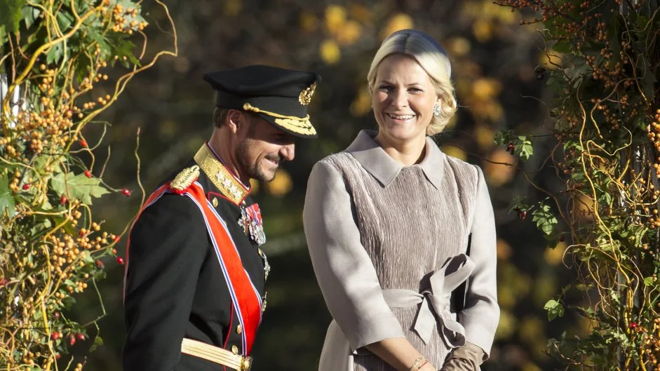 Norwegian Royal Family welcome the President of India, Pranab Mukherjee and his daughter, Sharmistha Mukherjee to Norway on the first day of their state visit to the country.
