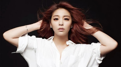 http://anehunique.blogspot.com/2014/03/inilah-foto-telanjang-bugil-ailee-artis.html