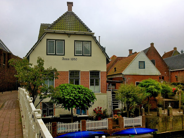 Picture of houses along the Damsterdiep in Appingedam, north Groningen.