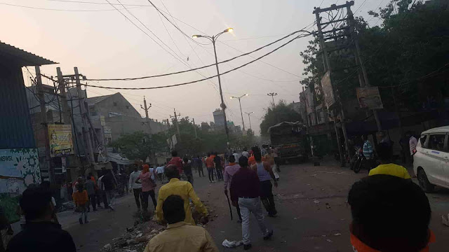 hanuman jayanti procession attacked by stone pelters in jahangirpuri