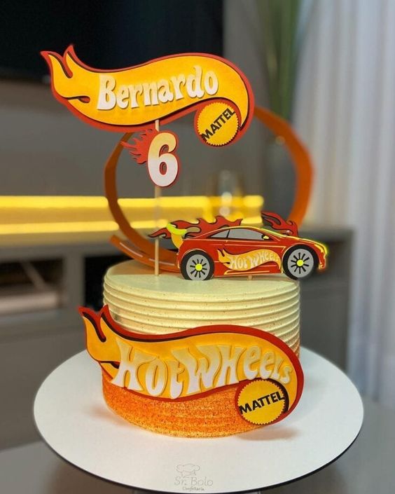 Bolo Hot Wheels, 2 andares, bolo de andar