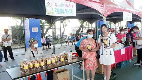 ▲會場周邊有社區產業推廣、青農市集、美食餐車園遊會一起來熱鬧。（圖／記者林明佑攝）