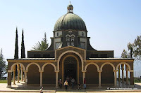 Israel Travel Guide - Christian Holy Places: Mount of Beatitudes, Church of the Sermon on the Mount