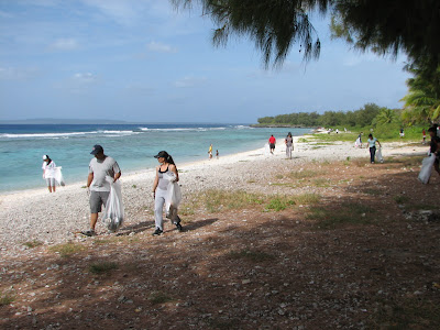 Beach Cleanup Photo