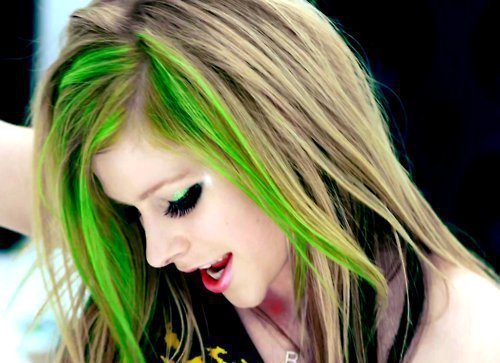  avril lavigne smile