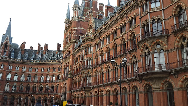 Wonderful Architecture St Pancras Station, London, United Kingdom