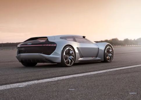 Audi P18 E-Tron Supercar