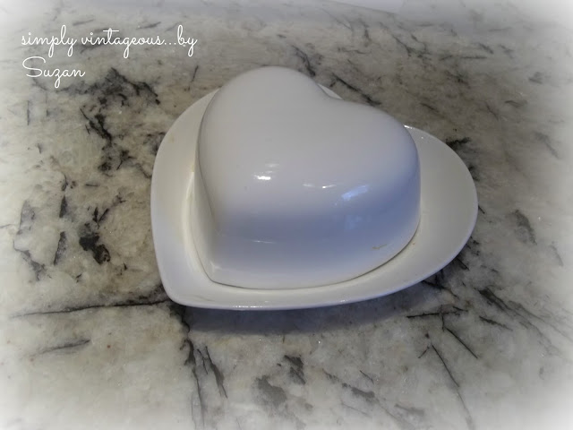 heart, shape, butter dish, white, porcelain