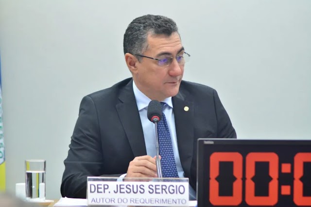 Comissão da Câmara aprova parecer do deputado Jesus Sérgio que permite criação e a comercialização de aves nativas