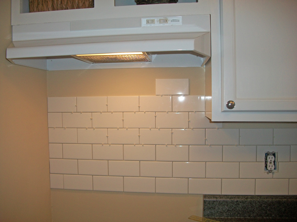 The Little House: White Subway Tile Kitchen Backsplash