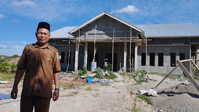 Kades Karang Karang Dima, Selesaikan Pembangunan Kantor Baru Lantai Satu