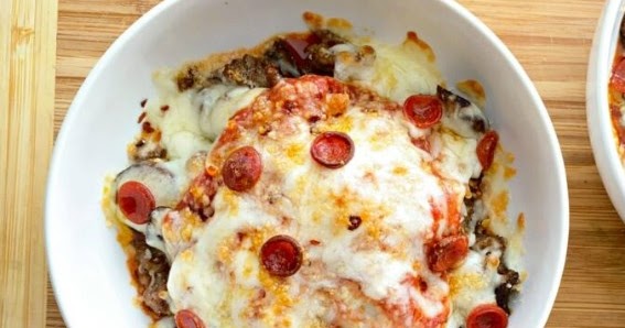 Keto Pizza Bowl Recipe Keto Low Carb Pizza Meal Prep Bowls Food Faith Fitness Roll Out Each Half Between 2 Sheets Of Baking Paper Into 32cm Diameter Large Pizza