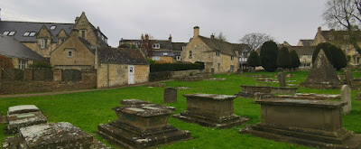 Cementerio de la iglesia parroquial de St. Mary, Painswick.