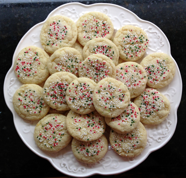 25 Cookies 'til Christmas: Day 23: Kris Kringle's Krinkles