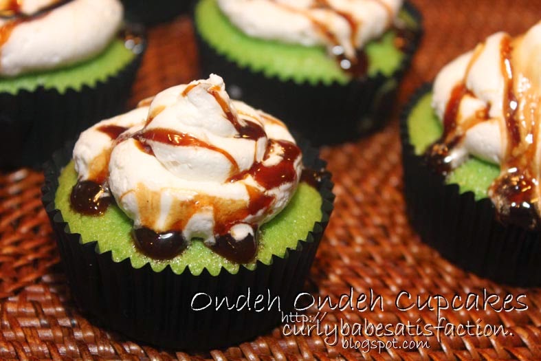 Curlybabe's Satisfaction: Ondeh Ondeh Cupcakes