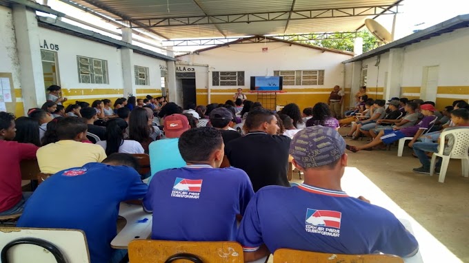 PENACHINHO: 79ª Companhia Independente da Polícia Militar realiza palestra sobre o combate as drogas com alunos do povoado.