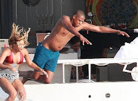 Jay Z and Beyonce's Big Splash In Italy