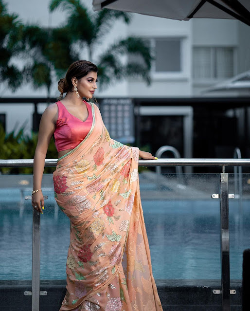 Actress Yashika Anand in saree