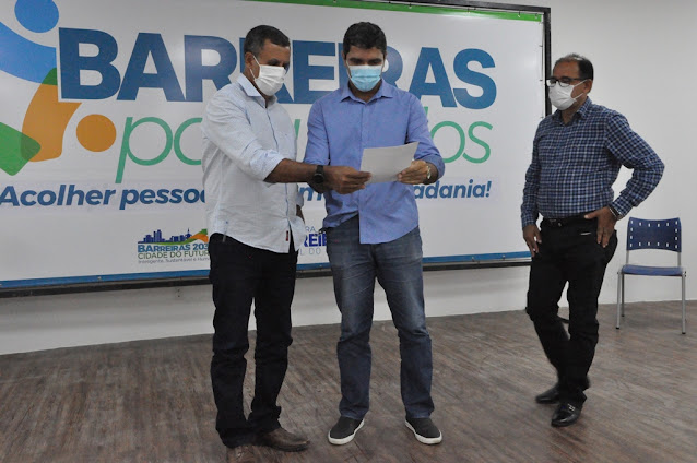 Prefeito Zito lança projeto social que vai beneficiar  trabalhadores de diversos segmentos  afetados pela pandemia em Barreiras.
