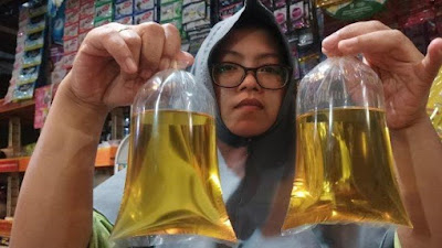 Rakyat Makin Dibuat Susah, Ribetnya Jual Minyak Goreng Curah Subsidi, Pakai Syarat KTP tapi Untung Hanya Rp 500