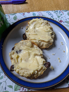 Fruit scone