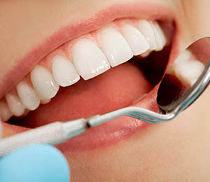 https://www.apsense.com/article/take-care-of-your-teeth-with-emergency-dentists.html