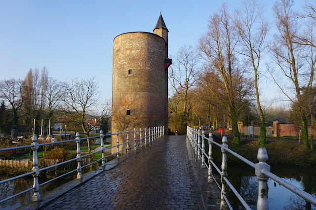 What to do in Bruges. P&0 Ferries. Hull to ZeBrugge. Krissie Akrill