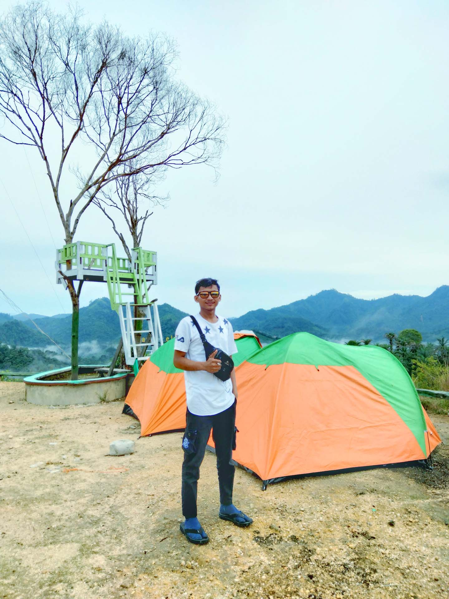 Puncak Haumahela Hill Labura