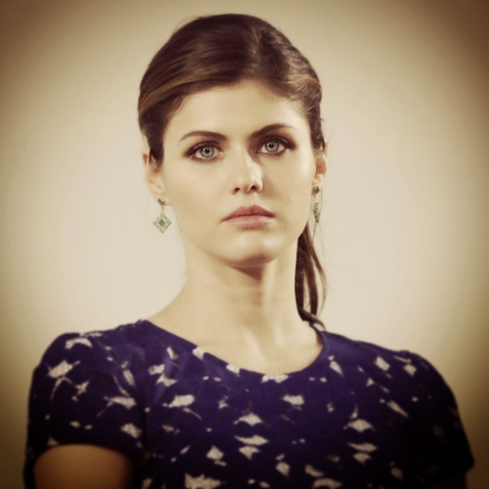 Alexandra Daddario Cute HD Wallpapers