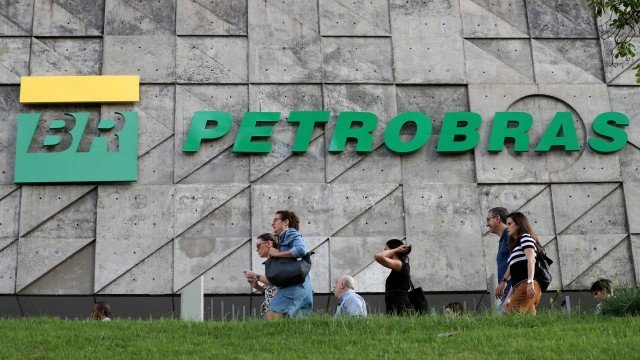 Petrobras anuncia novo reajuste no preço da gasolina
