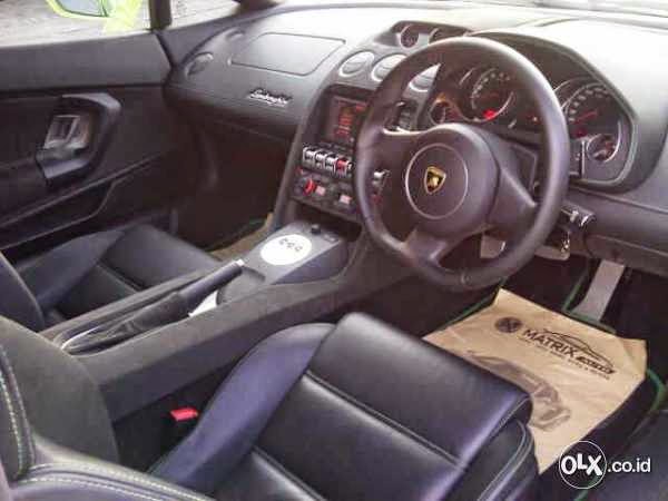 Dijual Mobil  Mewah  Lamborghini Harga Paket Valentine 