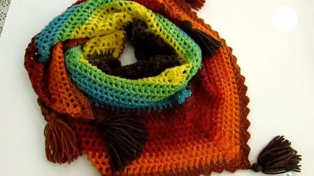 CREA HABILIDADES CON EL GANCHO Teje Pañuelo o Chal Triangular a Crochet