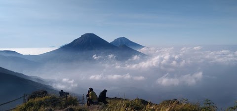 Paket Pendakian Gunung Bismo Porter gunung profesional