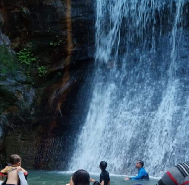 wisata air terjun Bengkulu