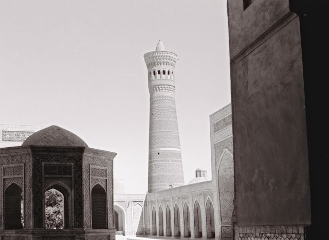 Ouzbékistan, Boukhara, Minaret Kalyan, © Louis Gigout, 1999