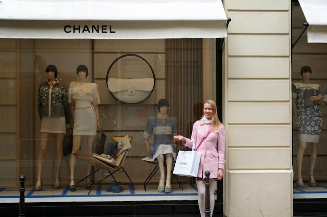Chanel 31 rue Cambon Paris Boutique Parisian Flagship store shopping designer Coco Chanel