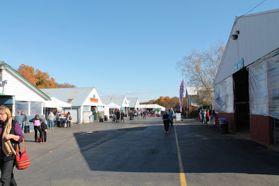 The street between the barns