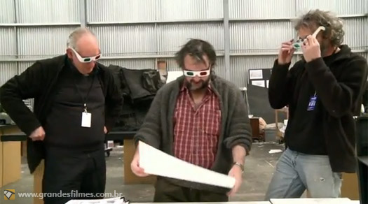 Alan Lee, John Howe e Peter Jackson analisam storyboard em 3D