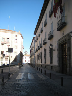 Calle Sacramento de Madrid, dependencias municipales