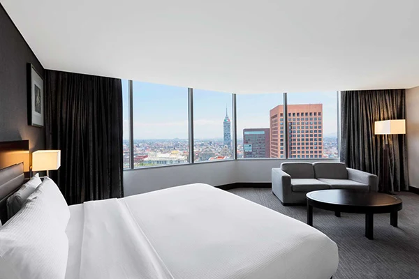 Hilton-Mexico-City-Reforma-King-Bed-Junior-Suite