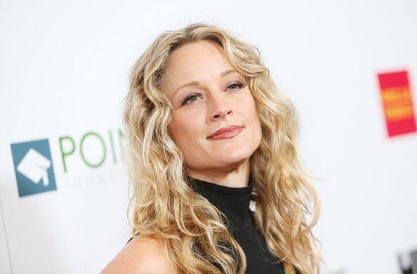 Teri Polo Profile pictures, Dp Images, Display pics collection for whatsapp, Facebook, Instagram, Pinterest, Hi5.