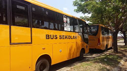 Selayar Dapat Bantuan 1 Unit Bus Sekolah 