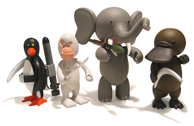 I.W.G. mini figure toy set