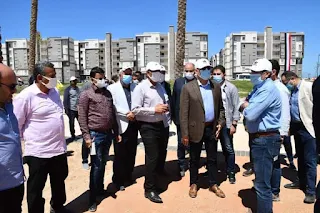 وزير الإسكان يتفقد الأعمال بكورنيش مدينة المنصورة الجديدة