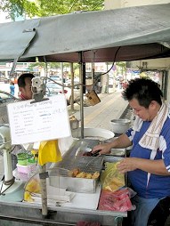 Chiam’s fritter stall