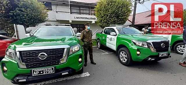 Entregan modernas camionetas a Carabineros de Puerto Octay