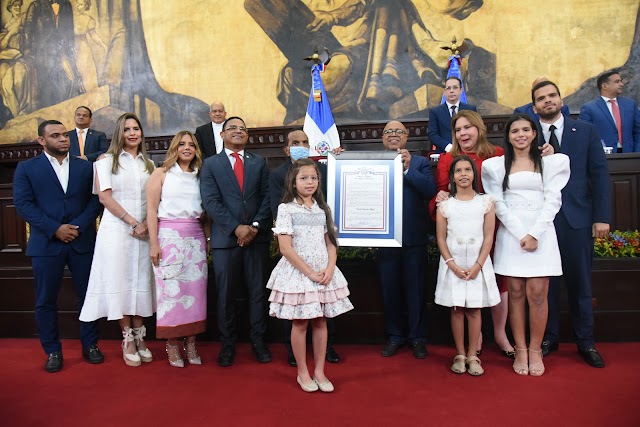 Cámara de Diputados reconoce a Vicente Sánchez Baret, Santiago (Pito) Acevedo, a la ACIS y, de forma póstuma, al sacerdote Francisco Hernández Rodríguez (Franchiche)