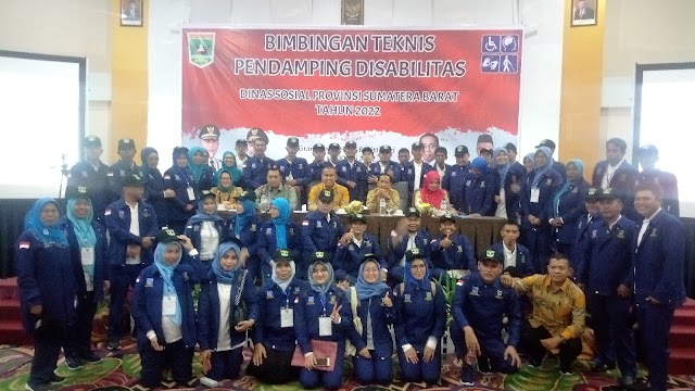 Dana Pokir Nofrizon Salurkan Dalam Kegiatan Bimbingan Teknis (Bimtek), Pendamping Disabilitas Di Bukittinggi dan Agam.